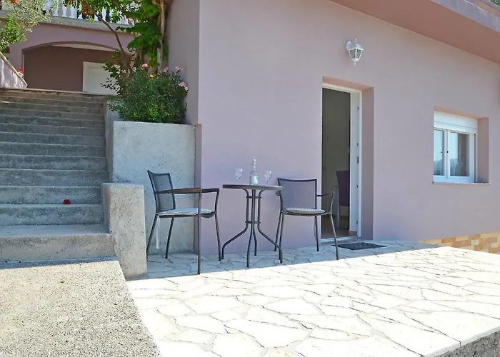 Ana-2 By Interhome 오브로박