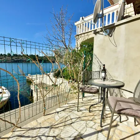 Ana-2 By Interhome Дом отдыха