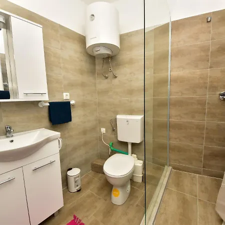 Ana-2 By Interhome 奥布罗瓦茨